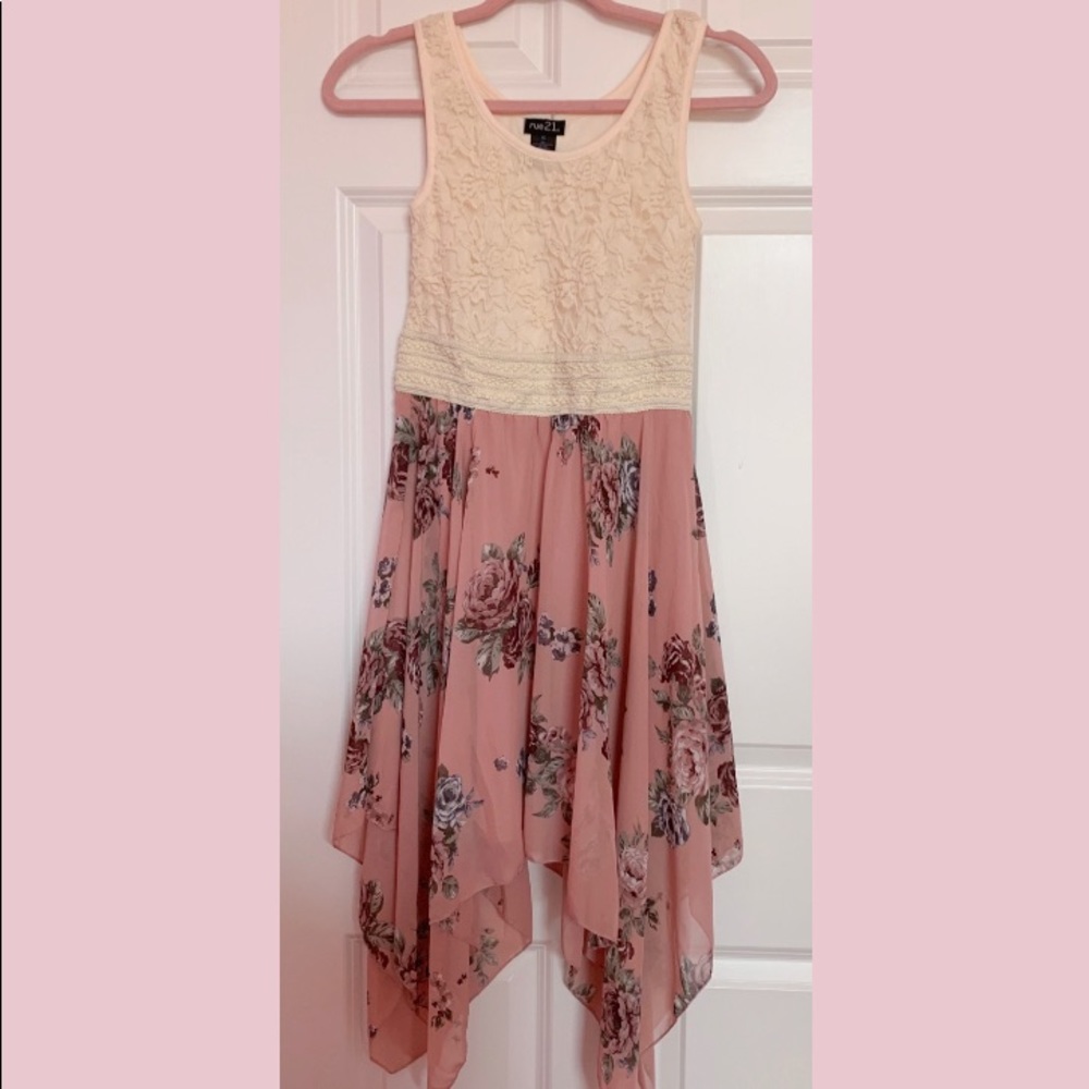 Floral lace dress